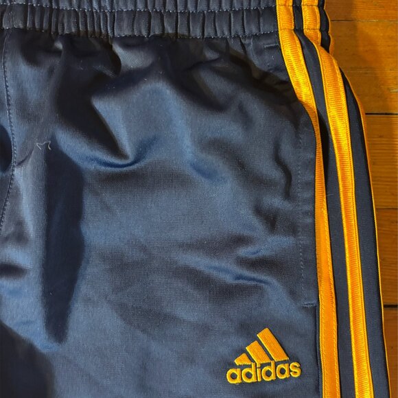 Adidas Boys' Iconic Tricot Jogger Track Pants - SZ Medium 10/12 BOYS - Picture 2 of 4